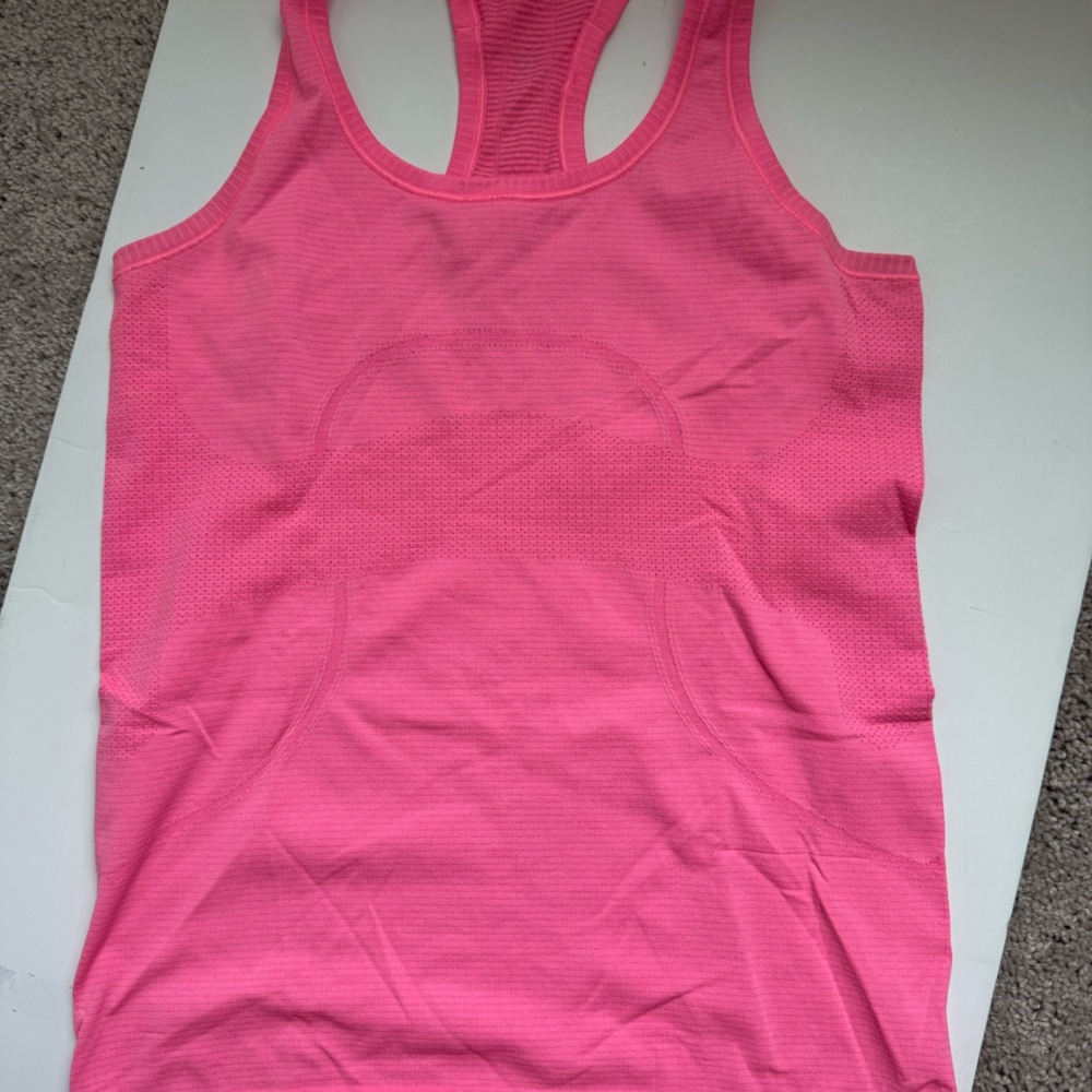Lululemon tank pink
